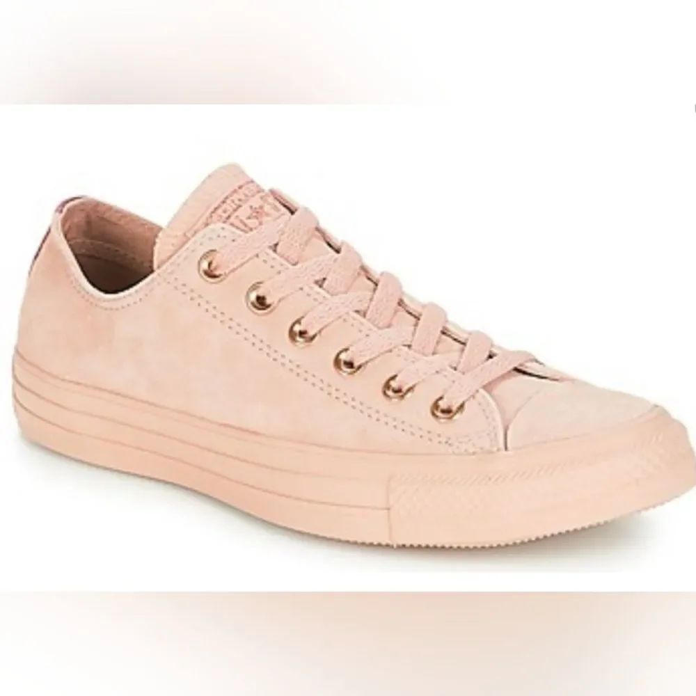 Converse Allstars Low Top Rose Gold Pink Blush Sneakers.